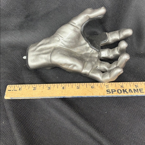 Guitar holder and super slinky guitar Strings - Picture 4 of 4